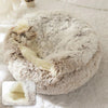 anier fermé pour beige avec intérieur douillet en peluche.