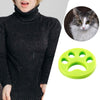 Attrape poils machine à laver vert, solution contre les poils de chat sur les vêtements foncés.