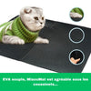 Tapis de Litière pour Chat - Zoom sur les coussinets d’un chat sur le tapis MiaouMat en EVA souple.