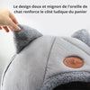 Zoom sur les oreilles en peluche de la Niche Chat Intérieur Igloo Chat.