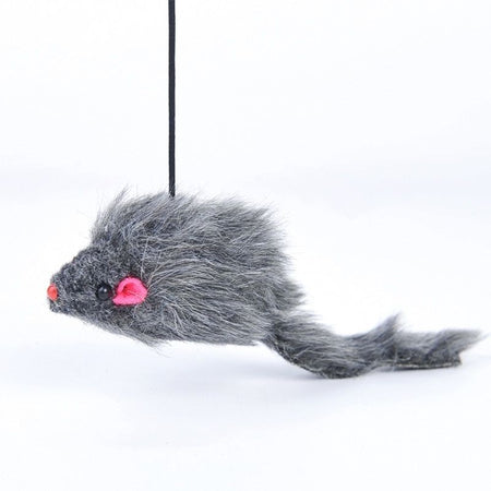 Gros plan sur le jouet souris gris avec oreilles roses – Jouet Souris Pour Chat.